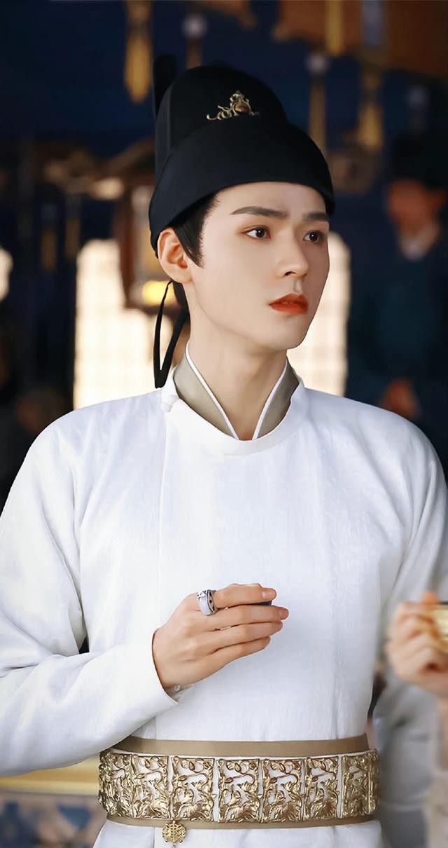 龚俊|龚俊客串《黑莲花手册》！陈飞宇虞书欣已定，预计4月中旬开机