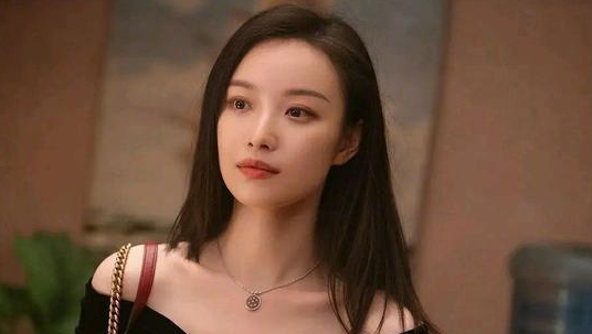 本·阿弗莱克|《流金岁月》朱锁锁的4个交往对象,揭露出扎心的择偶观