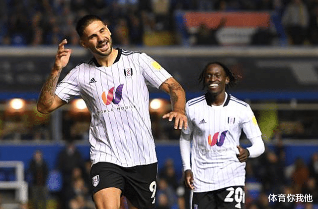 英超|3-0！价值1亿英镑的胜利，英超首支升级队诞生，提前4轮锁定前二