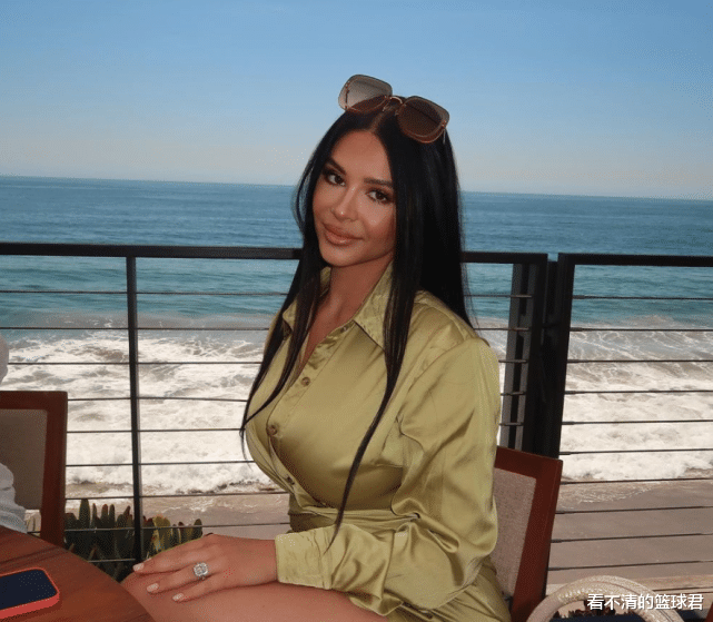 保罗·乔治|最励志NBA太太!曾是脱衣舞女郎却成2亿先生伴侣,身材比卡戴珊好