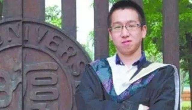复旦“投毒男”林森浩毒死舍友,被判死刑,177名师生却为他求情