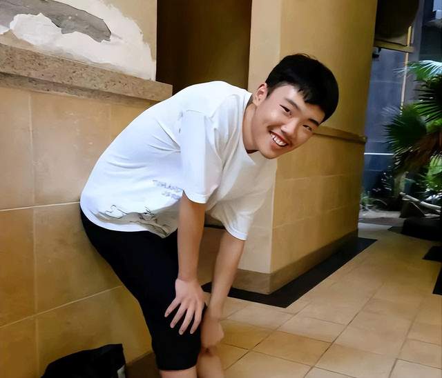胡鑫宇事件有进展了?胡妈连发困惑惹心酸,网友支持胡家查真相