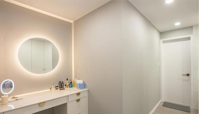 159改造后和入住8年的对比,看得人神清气爽,这比新房都抢手了