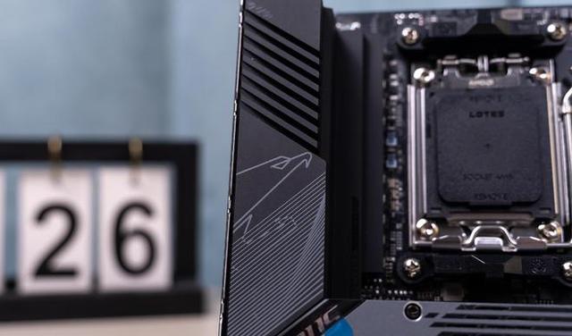 主板|用料优秀接口丰富!技嘉B650IAORUSULTRA主板拆解