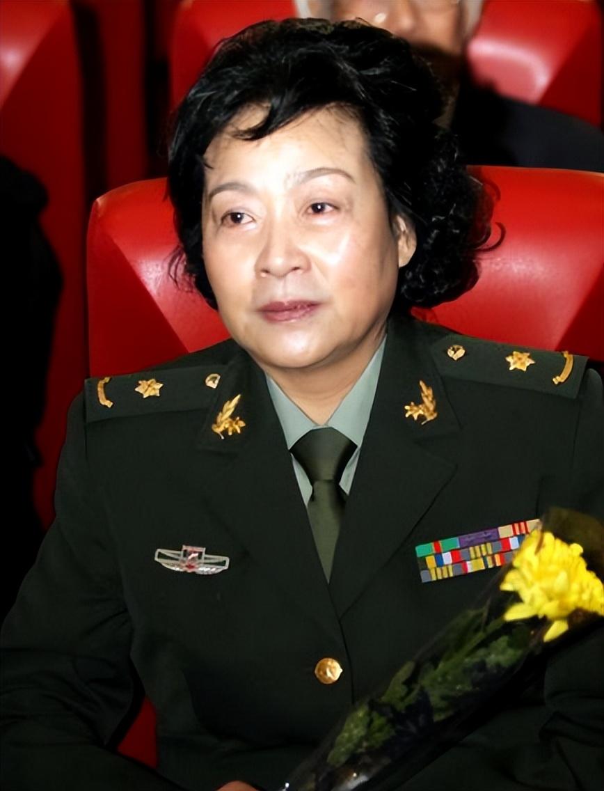 80年代|80年代八一厂“十朵金花”今昔:有人三婚嫁老外,有人负债成老赖