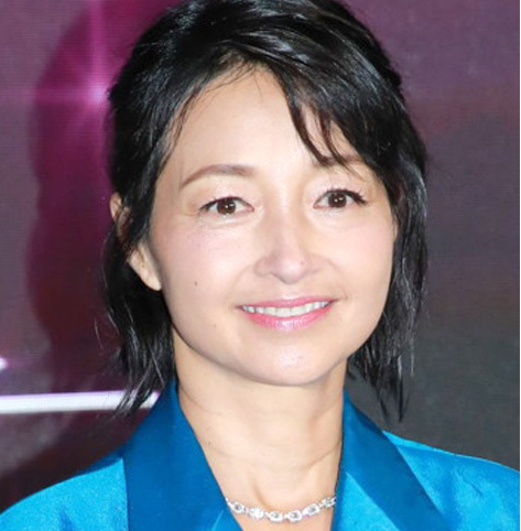 香港小姐|8位港姐窘况：有人抵押皇冠还债，有人菜市场摆摊，个个风光不再