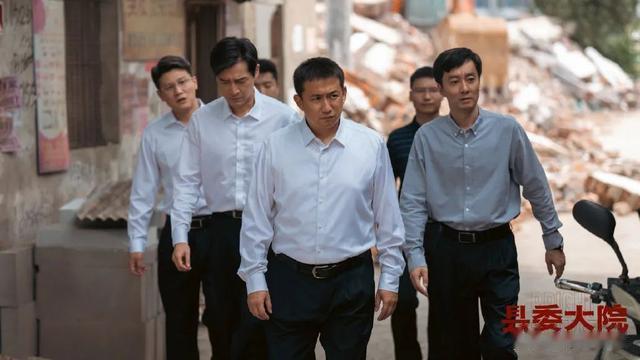 野蛮生长|总局收视率榜:《风吹半夏》第五、《县委大院》第二,第一太意外