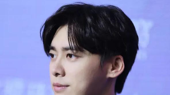 陈伟霆|娱乐圈再现精准预言家！4年前曾精准预测李某峰的事件，现最新预言是陈伟霆？