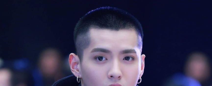 都美竹|曝都美竹选男模作陪，闺蜜帮忙初选证据曝光，抑郁和正义人设崩塌