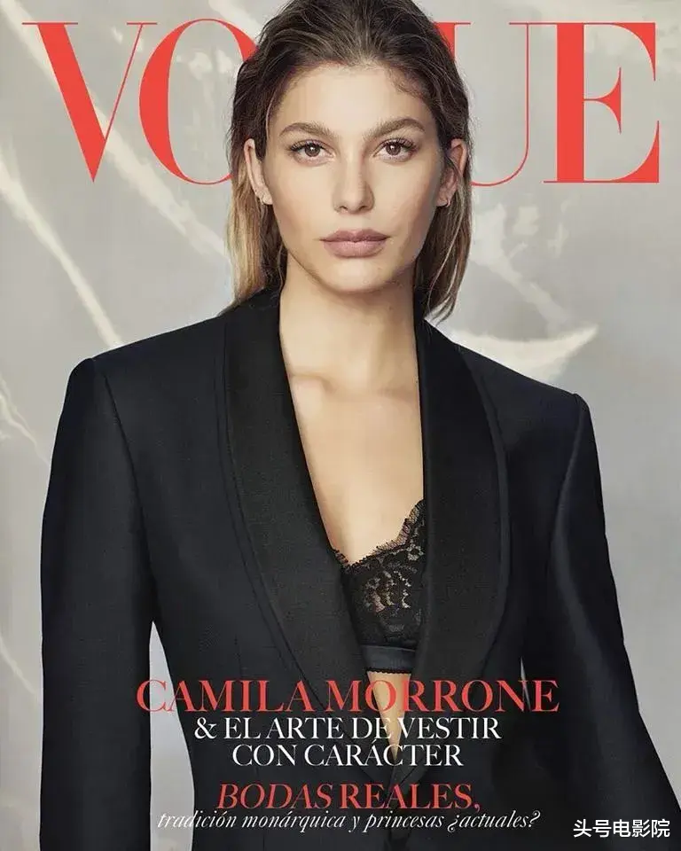 莱昂纳多·迪卡普里奥|肚腩下垂,47岁小李子又胖了!和24岁模特女友戏水,亲吻,吃黄瓜