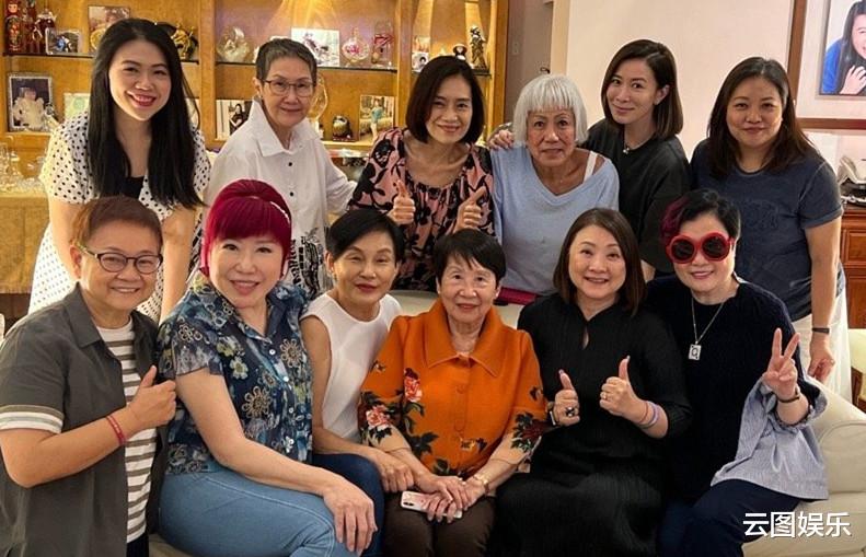 姜大卫|富婆豪宅设宴为姜大卫庆生!大鱼大肉太丰盛,佘诗曼携妈妈现身