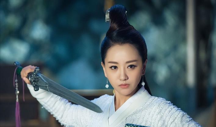 芒果台|杨蓉恋情曝光,和神秘男子疑似同居?男友是圈外人,好事将近