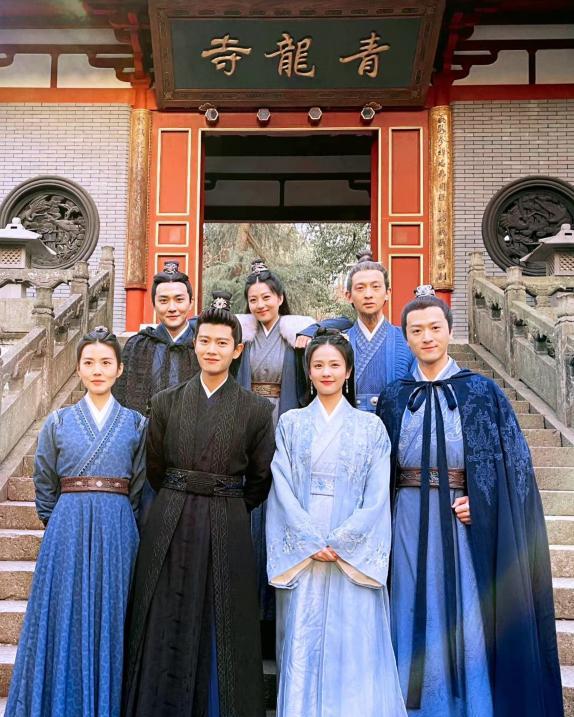 周生如故|泪目！《周生如故》全员发文纪念一周年，任嘉伦白鹿开口引回忆杀