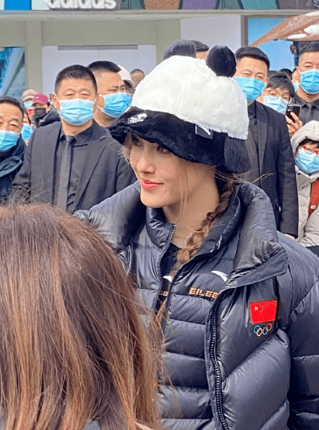 谷爱凌|真走了!谷爱凌坐飞机离开中国返美,网友热评第一竟是:别回来了