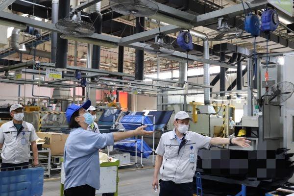 考试|敦促企业筑牢职业健康屏障，市职防院深入一线为群众办实事