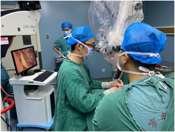 医生|突然左脸麻麻喊老公也发不出声，她害怕之余想起6个月前医生说过的话……