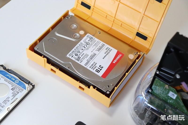 硬盘|男朋友爱打游戏，爱鼓捣电脑，情人节送他什么礼物更合适？