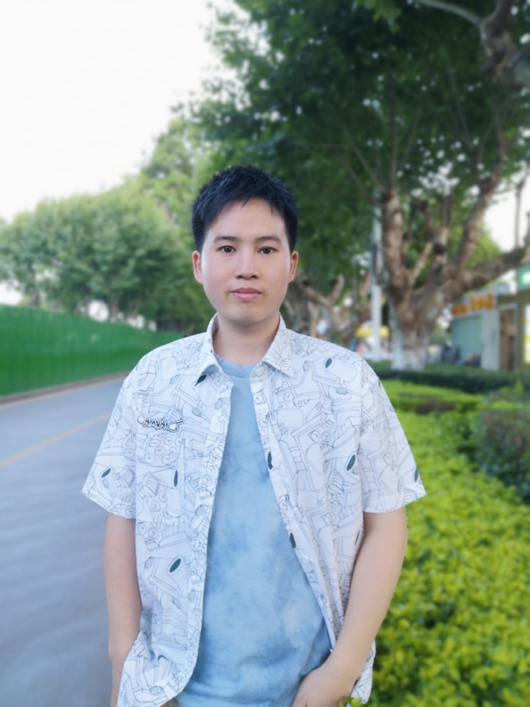 基础款T恤怎么穿更好看？小个子男生有哪些搭配技巧，能显高显瘦