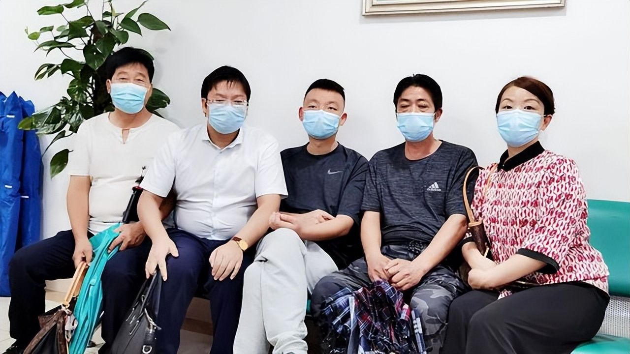 北海舅舅正式复出,私底下多次暗讽许敏,网友:转头支持杜新枝?