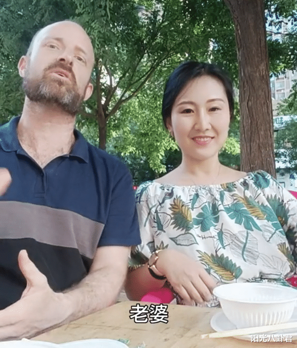 柯南|五位在华发展的美国男星,说各地方言娶中国妻子,父母以他们为荣