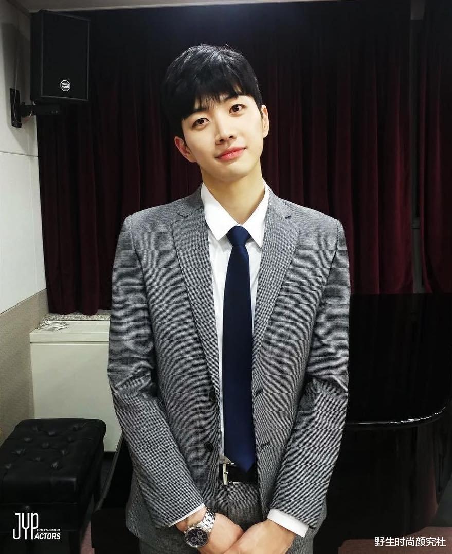 |角色属实“招人烦”，演员颜值倒是让人“眼前一亮”