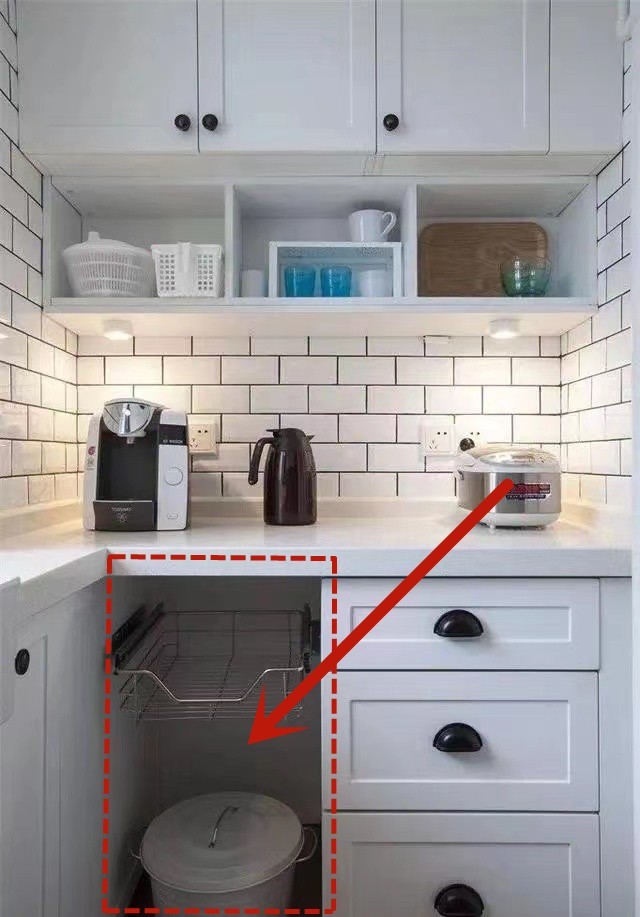 既然柜子是为了收纳，何必全装满，把这6处留空，好用方便多了