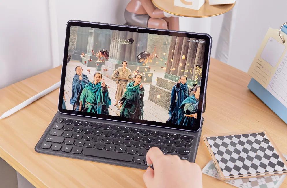 OPPO|五一让人欲罢不能的娱乐组合:沙发+平板+煲剧+游戏开黑