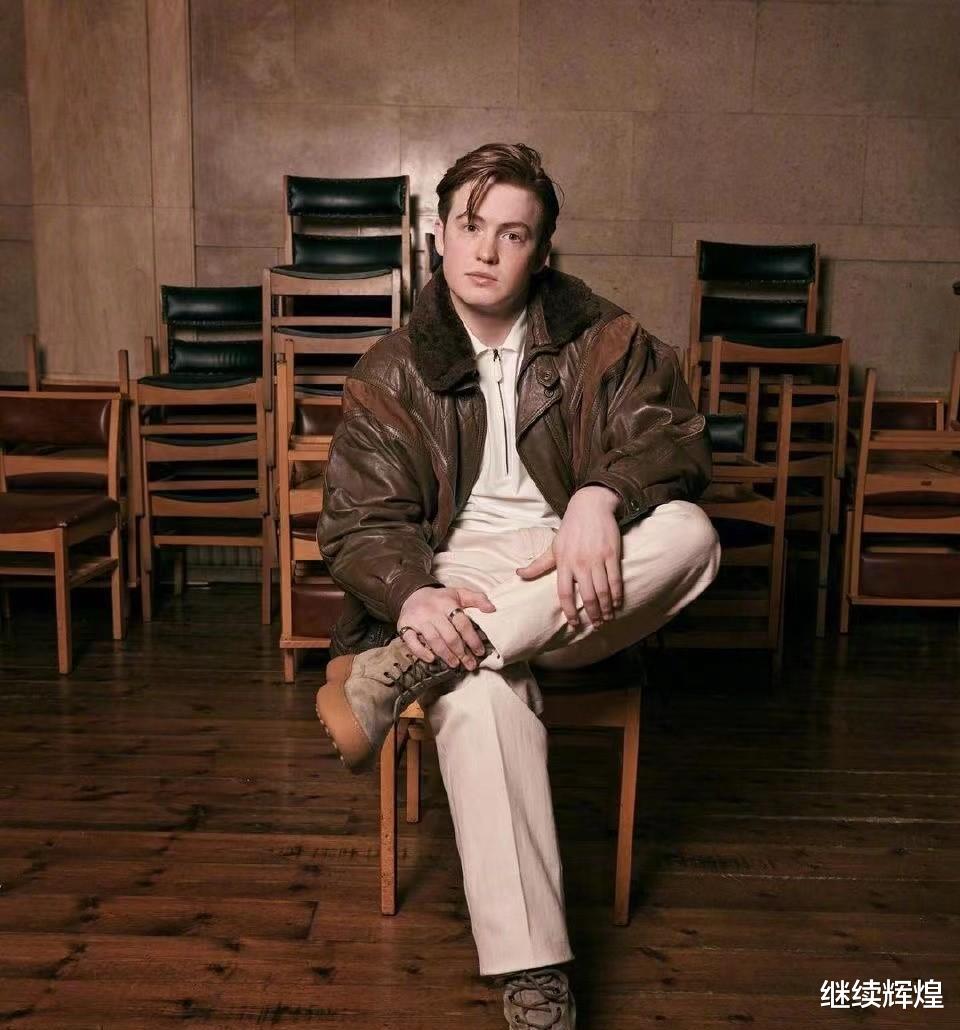 心跳漏一拍|《心跳漏一拍》男主被迫出柜,承认双性恋