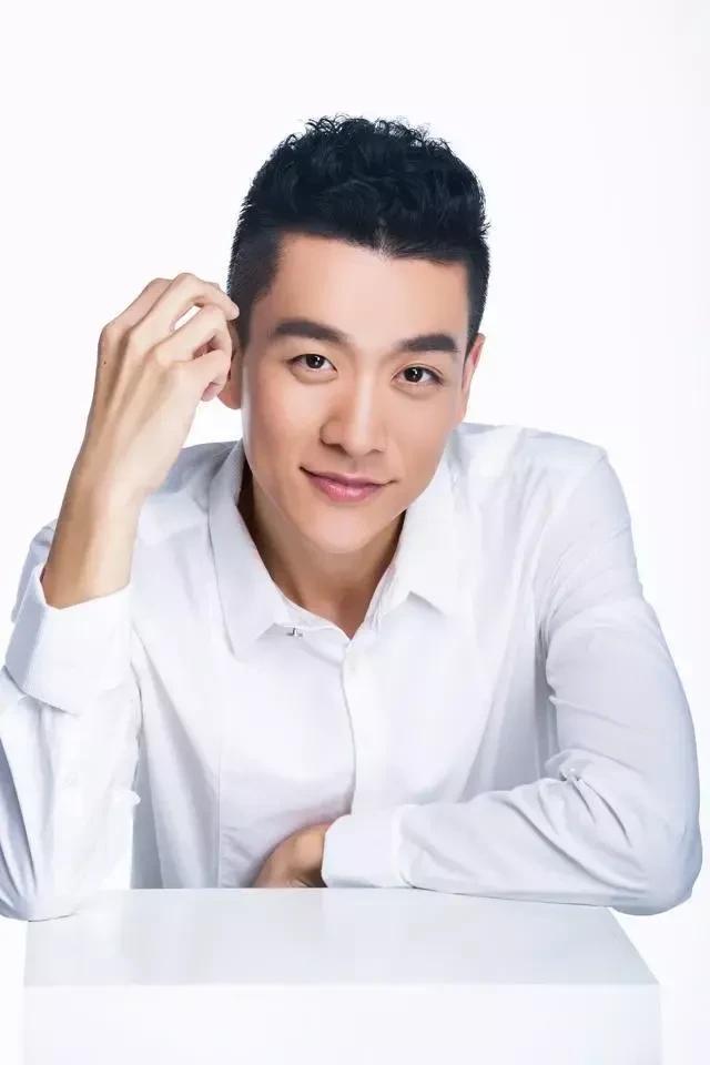 狂飙|《狂飙》冯兵：为了演好老默，当鱼贩子，去福利院、监狱体验生活