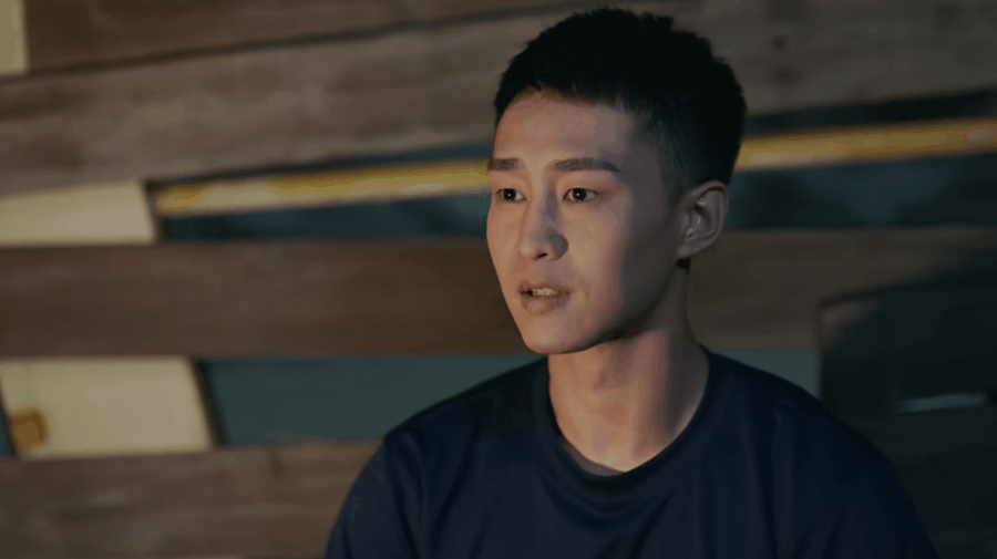 李溪成|《蓝焰突击》，任嘉伦李溪成把情怀刻在身上