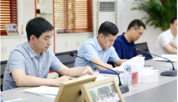 教师|高中教师迎“好消息”，绩效考核新变动，三类老师有望涨工资