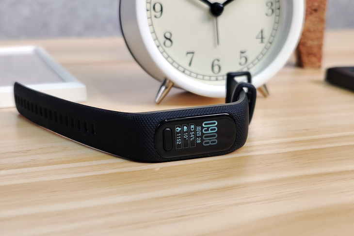 Google|刘耕宏女孩儿的健身新装备 佳明SMART 5运动健康手环评测