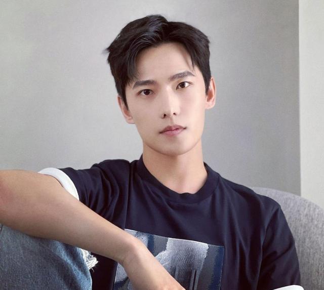 迪丽热巴|网曝杨洋、迪丽热巴二搭,看清主演阵容,网友:爆款预定