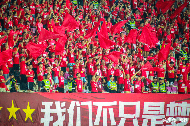中超|拒绝承办中超，足协退无可退，训练基地成首选，直播成最大难题