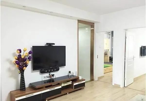 老婆不顾反对把阳台改厨房,我差点闹离婚,完工后的效果真想打脸