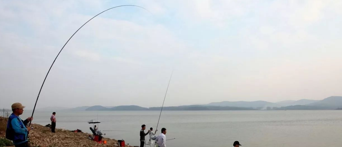 |春钓鲫，这4种“天气”不易钓，钓技再高资源再好，70%会“空军”