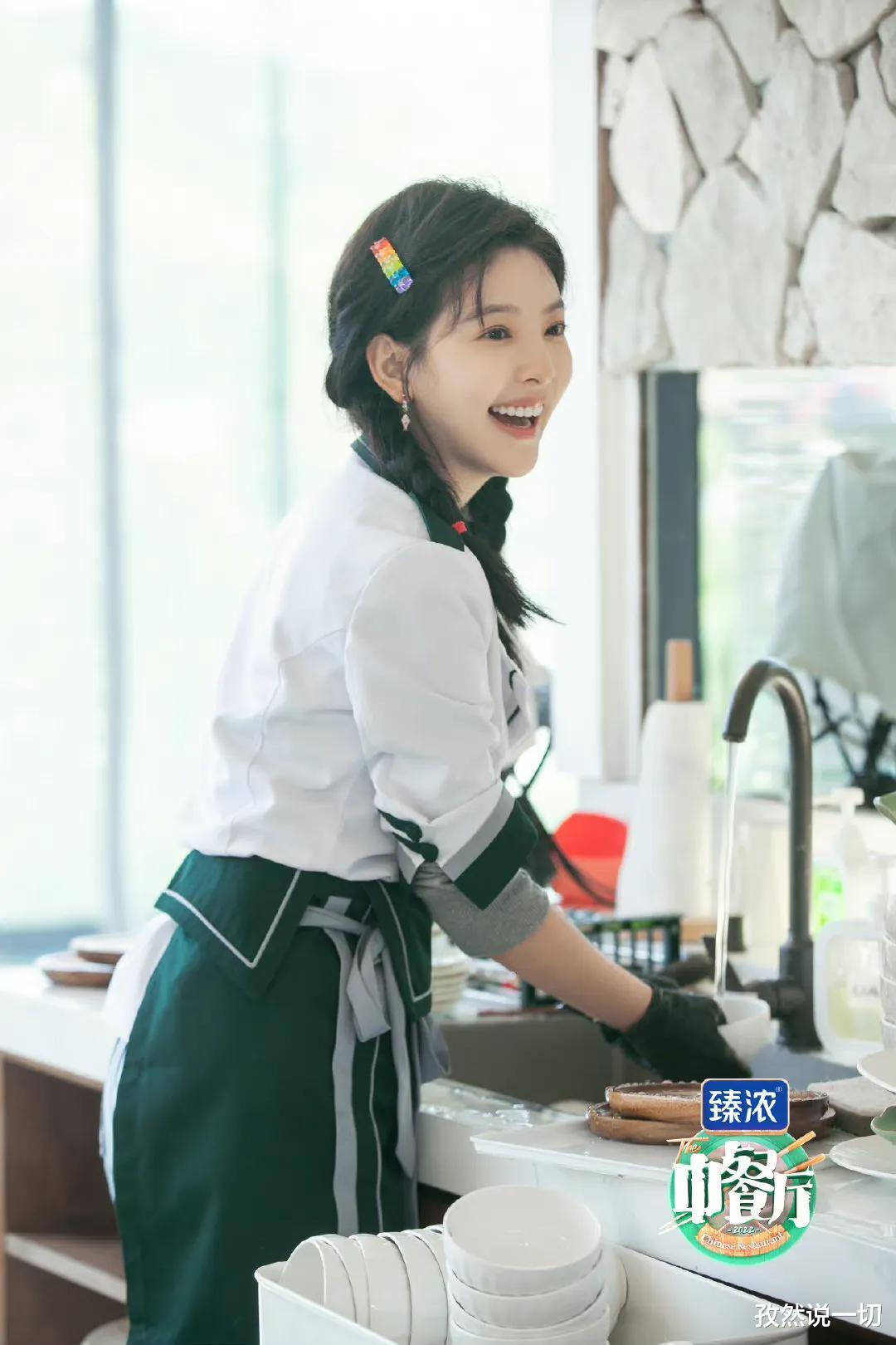 内卷|《中餐厅》嘉宾出现“内卷”行为，节目组渔翁得利，观众大饱眼福