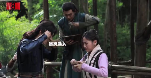 肖战|斗罗大陆干饭花絮曝光，肖战吃饭前后反差大，粉丝直呼太可爱！