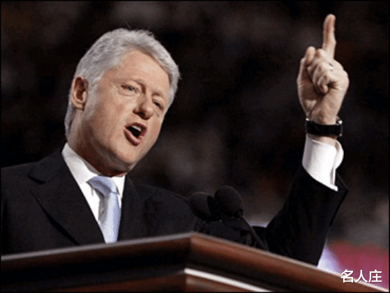 琼斯|莱温斯基：拉链门事件的女主角，却因嘴巴不够严实被闺蜜录音曝光