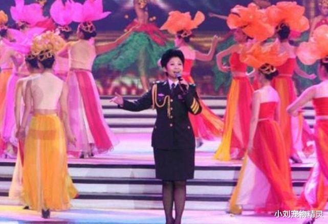 23岁爆红，13次舞台名气超毛阿敏，38岁陷“八卦”，今落如此下场