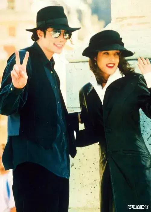 迈克尔·杰克逊|迈克尔杰克逊唯一的女儿：24岁长得像父亲，曾因皮肤白皙被质疑