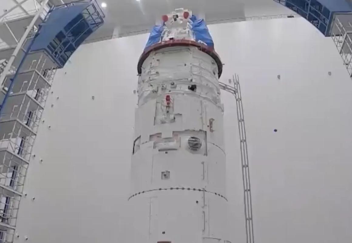 神舟十五号年底发射!外媒点评梦天实验舱:中国无意关空间站大门