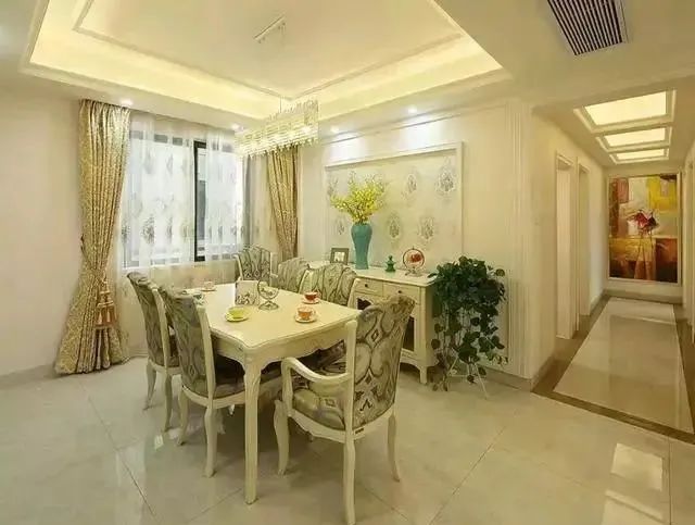 同事156平新房,一进门玄关惊艳了,主卧超大飘窗让人羡慕极了!