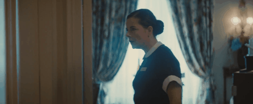 朱莉|恭喜啊，她终于被拉下了神坛