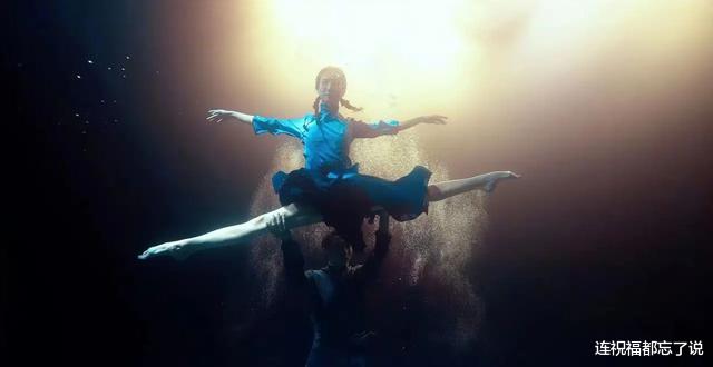 迪丽热巴|金晨水下起舞似精灵，5天内潜水500次，每天拍摄8小时以上