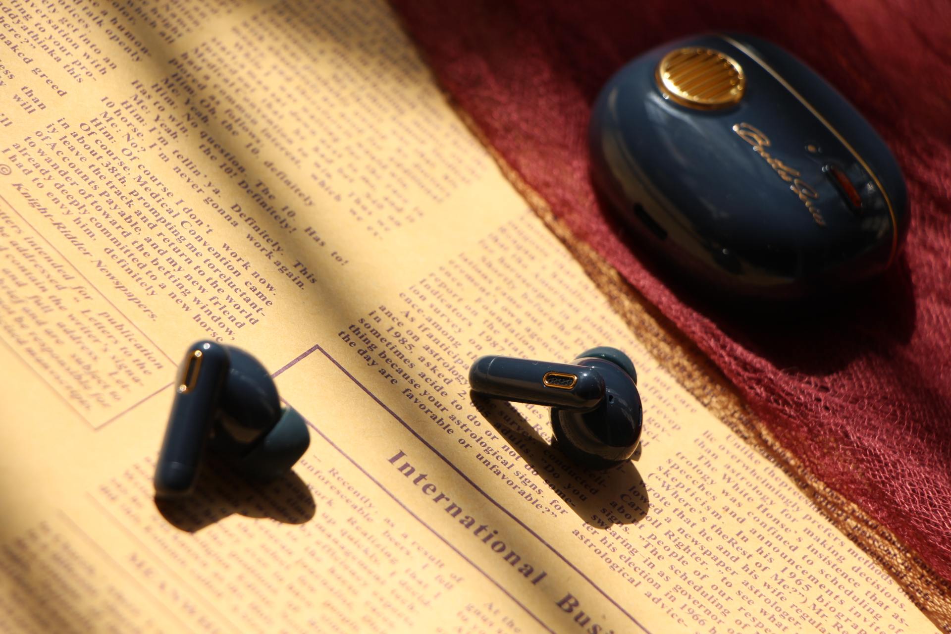 耳机|打工人不可或缺的黑科技装备！漫步者Retro Pro降噪耳机快速上手