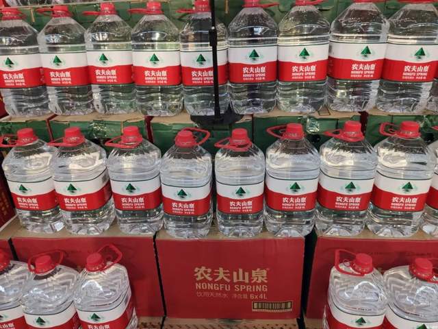 双十一|钟睒睒蝉联中国首富，卖水的赢了互联网和新能源