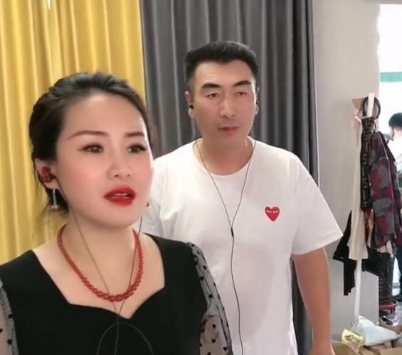 李玉成|马玉琴卧病在床，李玉成搬出去跟“新欢”同居，女方身份不简单