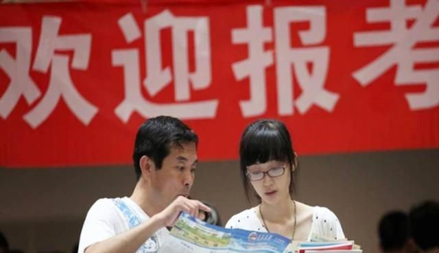 大学生|没有人脉和背景的学生,尽量别碰这几类专业,毕业生就业前景堪忧