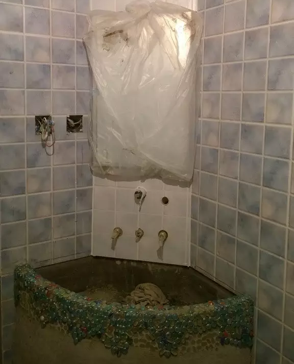 同事家砖砌浴室柜全过程,看完我都想把自己家的整体柜给退了!